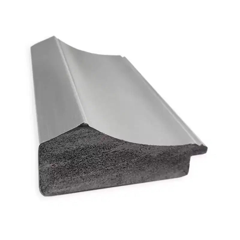 Miroir de salle de bain étroit en nickel poli 23" x 29", sans biseau