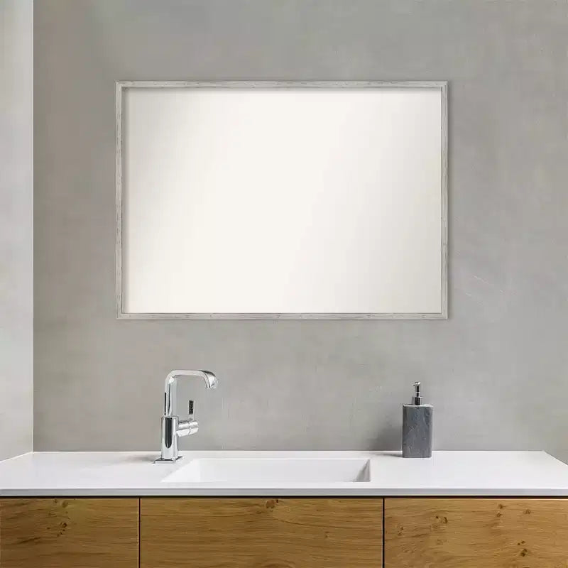 Miroir mural de salle de bain blanc étroit en bois, 39" x 28", sans biseau