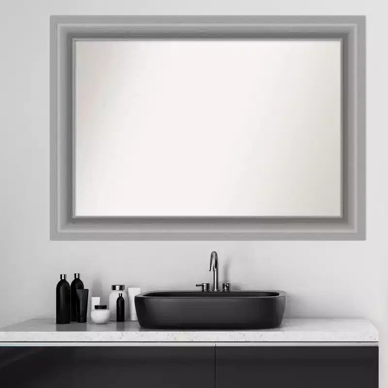 Miroir mural rectangulaire 42" x 30" en nickel poli, sans biseau