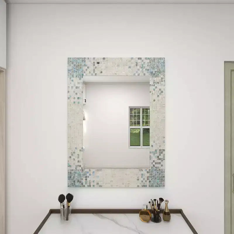 Miroir mural mosaïque fait main en nacre – Coins bleus, crème