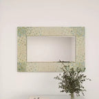 Miroir mural mosaïque fait main en nacre – Coins bleus, crème